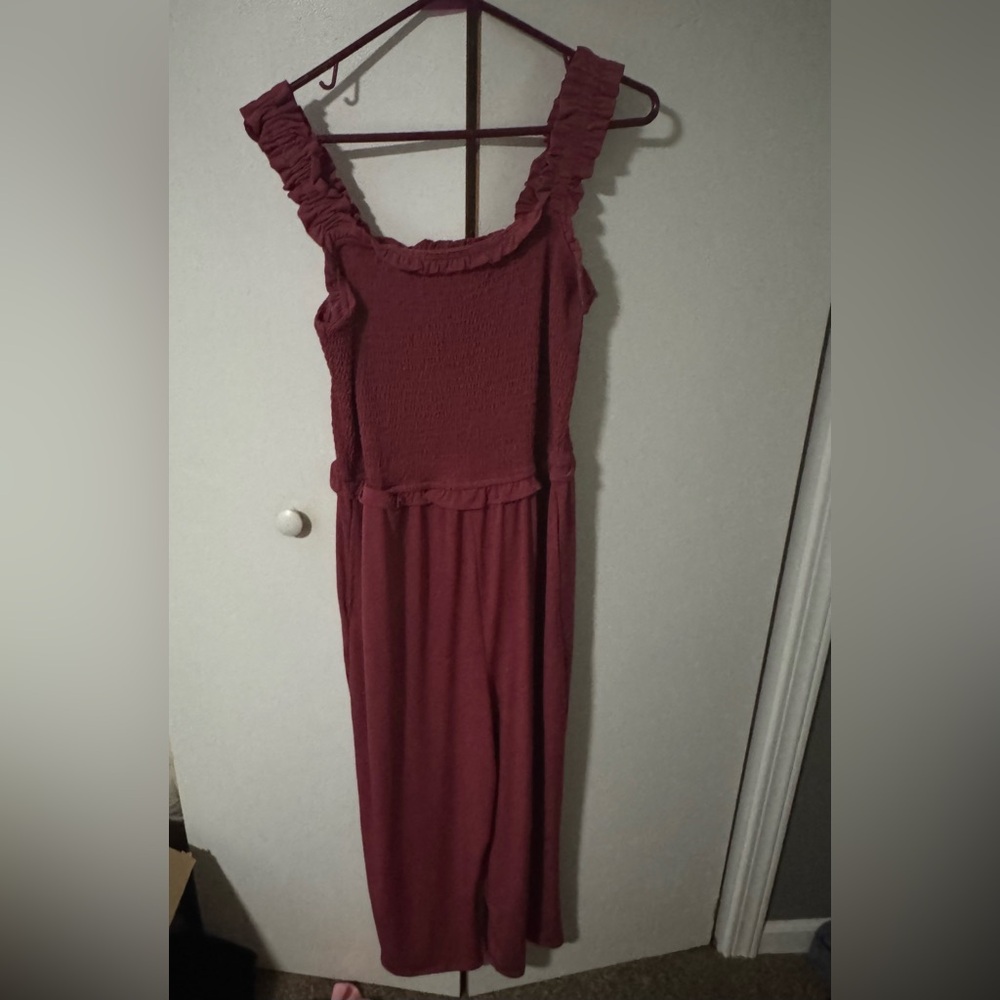 Elegant Sleeveless Burgundy jumpsuit